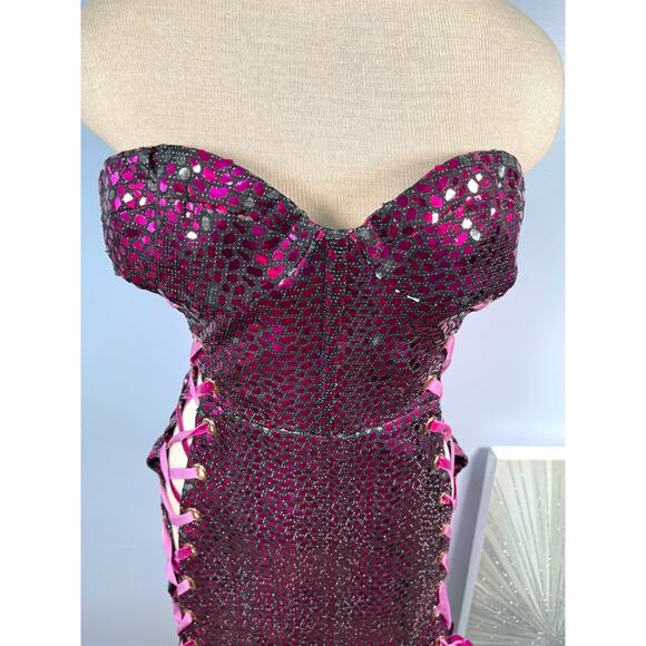 Bronx and Banco Juliette Lace Up Mini Dress & Gloves in Pink & Purple Size L - Picture 8 of 16